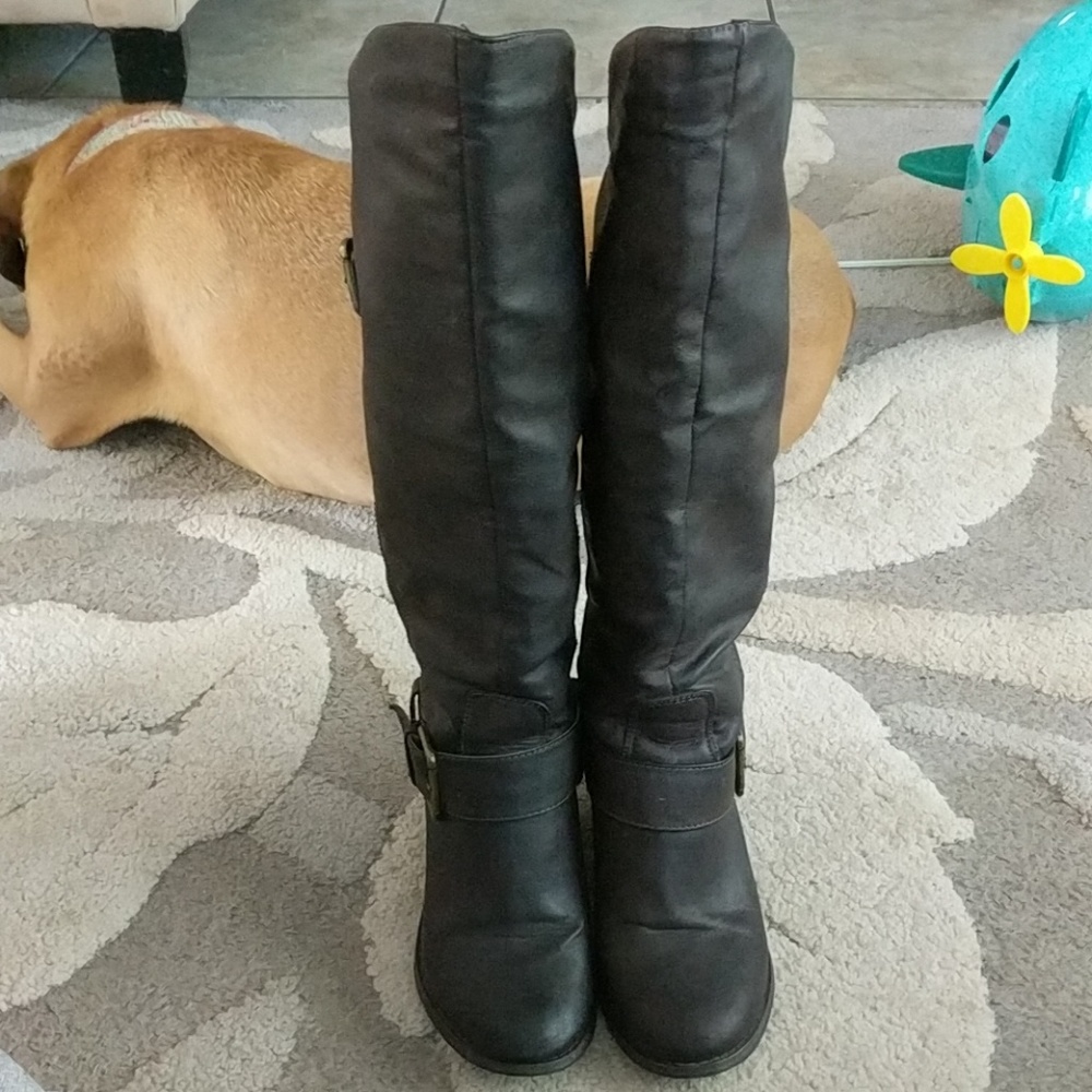 Rampage size 7 brown boots